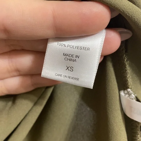 New York & Company Green Blouse Size XS - Picture 4 of 8